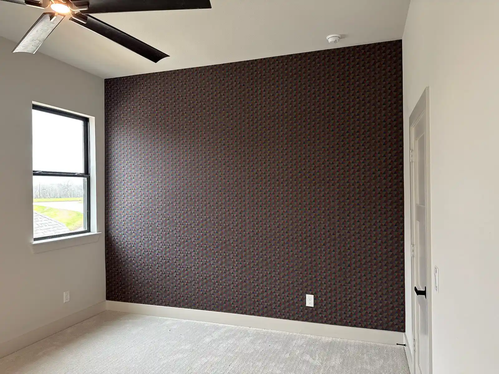 Residential wallpaper installation Chicago suburbs