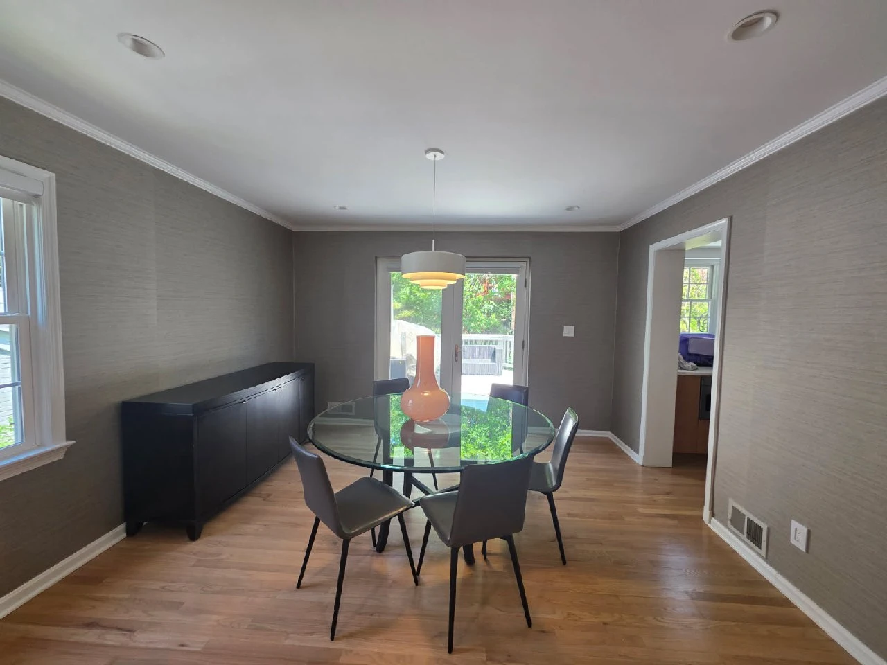 Wallpaper installation Naperville IL